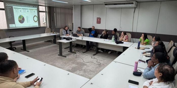 Semas de Vitória promove capacitação sobre o Sigma para qualificar o atendimento nos Centros Pop e fortalecer a gestão da assistência social.