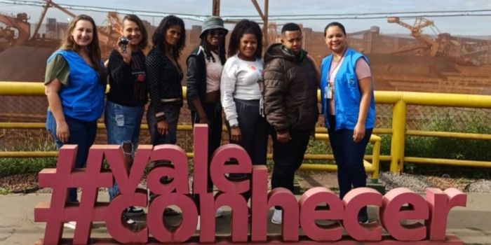 Mulheres atendidas pelo Centro Pop Continental visitam o Complexo de Tubarão e encontram incentivo para retomar estudos e ingressar no mercado de trabalho.