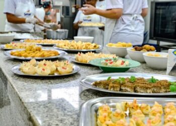Vitória abre 99 vagas em cursos gratuitos com o Senac-ES nas áreas de TI, gastronomia, moda, beleza e comunicação. Inscrições começam nesta sexta-feira.