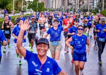 Maratona de Vitória 2026 bate recorde de inscritos, esgota vagas em provas tradicionais e espera reunir 10 mil corredores.