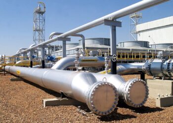 CNPE aprova resolução para ampliar oferta de gás natural e reduzir custos para indústrias por meio de leilões da PPSA.