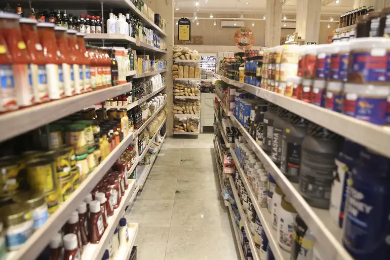 IPCA desacelera para 0,16% em junho com queda dos alimentos, informa o IBGE. Em 12 meses, inflação oficial soma 4,64%.