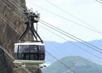 Rio fecha pontos turísticos e parques após alerta de vendaval. Cristo Redentor e Pão de Açúcar têm acesso suspenso nesta sexta-feira.