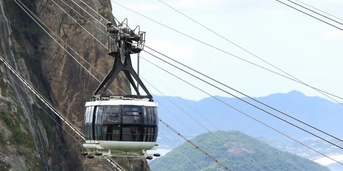 Rio fecha pontos turísticos e parques após alerta de vendaval. Cristo Redentor e Pão de Açúcar têm acesso suspenso nesta sexta-feira.