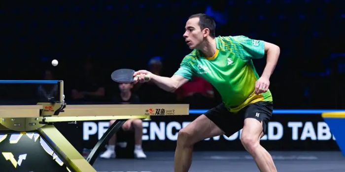 Hugo Calderano vence Maharu Yoshimura por 3 a 1 e avança às oitavas do Europe Smash, em Malmö, na Suécia.