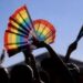 Conheça os canais oficiais para denunciar casos de LGBTQIAfobia e outras violações de direitos humanos em todo o Brasil.