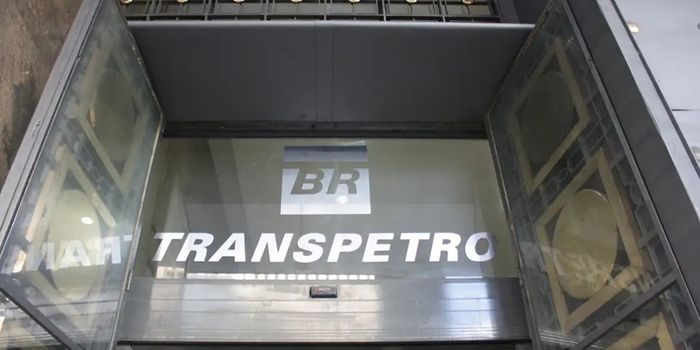 Concurso da Transpetro oferece 281 vagas imediatas e 3.890 para cadastro de reserva, com salários de até R$ 15 mil.