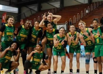Seleção feminina de basquete derrota o Chile na estreia do classificatório para a AmeriCupW e fica perto da classificação.