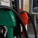 Refinaria de Mataripe reduz em 11,3% o preço da gasolina A para distribuidoras após subsídio de R$ 0,44 por litro.