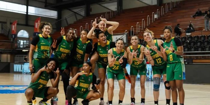 Seleção feminina de basquete derrota o Chile na estreia do classificatório para a AmeriCupW e fica perto da classificação.
