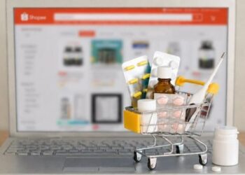 Anvisa revoga restrição à Shopee para medicamentos, mas mantém exigência de venda apenas por farmácias e drogarias licenciadas.