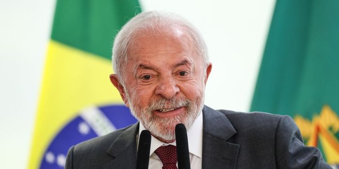 Lula afirma que Brasil só concederá agrément ao indicado de Trump para embaixada dos EUA após as eleições de outubro.