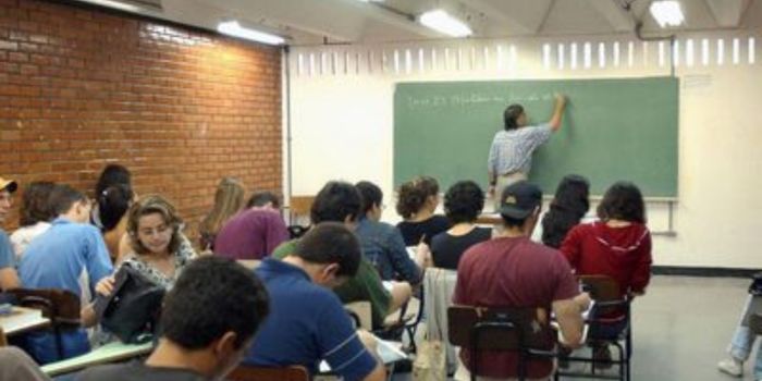 Resultado do Fies já está disponível. MEC inicia complementação das inscrições e convocações da lista de espera seguem até setembro.