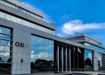 Nova resolução do CNJ acaba com aposentadoria compulsória como sanção máxima para juízes e prevê perda do cargo por decisão judicial.