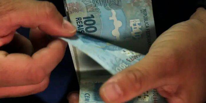 Nova modalidade do Desenrola oferece crédito de até R$ 15 mil a trabalhadores informais adimplentes, com juros de até 1,99% ao mês.