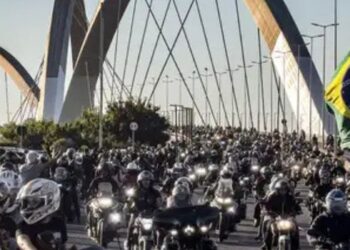 Tradicional passeio do Capital Moto Week reuniu cerca de 40 mil motociclistas e marcou o encerramento da edição 2026 em Brasília.