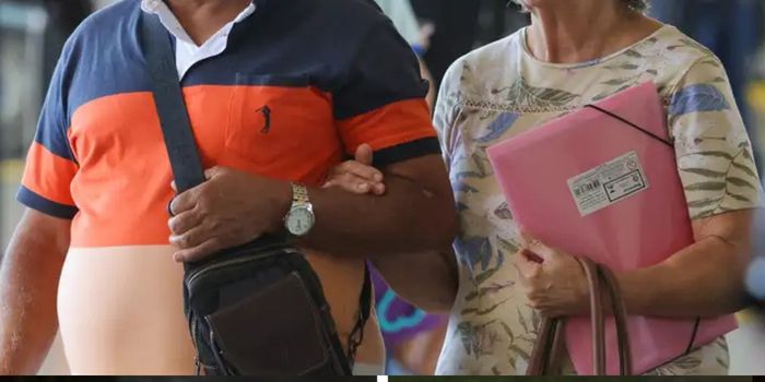 Especialista explica por que sintomas sexuais após a menopausa devem ser investigados e não tratados como parte inevitável do envelhecimento.
