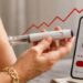 Vendas online de medicamentos associados ao GLP-1 cresceram 149,3% no Brasil no primeiro semestre de 2026, segundo levantamento da Serasa Experian.