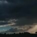 Rio Grande do Sul recebe alerta máximo para tempestades com risco de tornado, granizo e ciclone bomba entre quinta e sexta-feira.