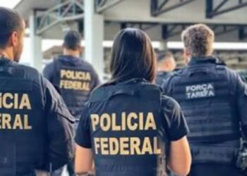 PF cumpre mandados no Ceará contra crimes de abuso sexual infantojuvenil na internet e apreende equipamentos eletrônicos.