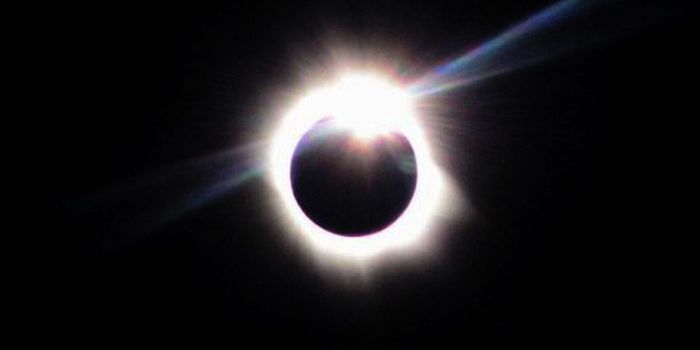 Eclipse solar total ocorre nesta quarta-feira (12) e poderá ser visto no Hemisfério Norte. Observatório Nacional transmitirá o fenômeno ao vivo.