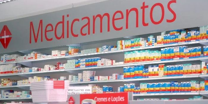 Nova regulamentação do Farmácia Popular prevê modernização, ampliação do atendimento, inteligência artificial e maior controle contra fraudes.