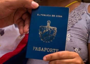 Brasil recebeu mais de 34 mil pedidos de refúgio no primeiro semestre de 2026, com cubanos liderando as solicitações, segundo dados do OBMigra.