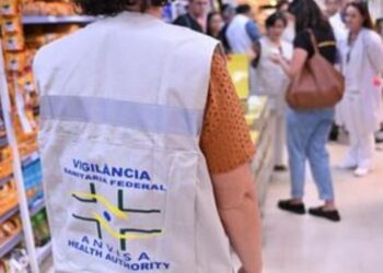 Saiba como a Vigilância Sanitária atua diariamente para garantir alimentos, medicamentos e produtos seguros para a população.