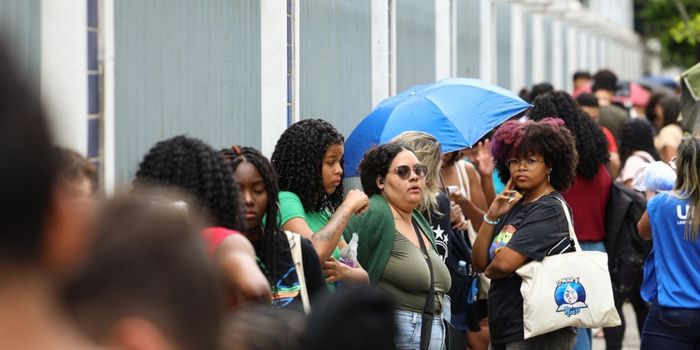 Participantes do Encceja 2026 já podem consultar o local da prova. Exame acontece em 23 de agosto, nos períodos da manhã e da tarde.