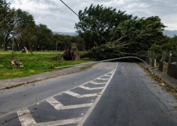 Frente fria muda o tempo em São Paulo com chuva e ventos de até 50 km/h entre sexta e sábado.