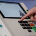 TSE detalha como a assinatura digital e a lacração dos sistemas garantem a segurança das urnas eletrônicas nas eleições.