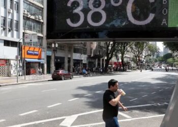 El Niño deve atuar até março de 2027, provocando calor, seca, temporais e frio em diferentes regiões do Brasil.