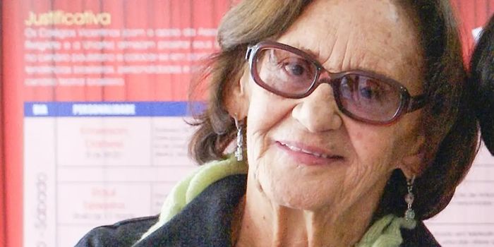 Artistas e autoridades homenageiam Laura Cardoso, que morreu aos 98 anos. Atriz deixa uma trajetória de décadas no teatro e na televisão brasileira.