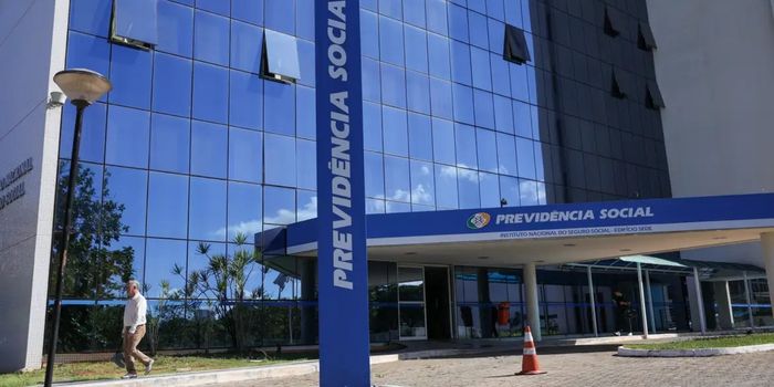 INSS volta a permitir empréstimo consignado para aposentados e pensionistas sem biometria facial, com autorização pelo aplicativo Meu INSS.