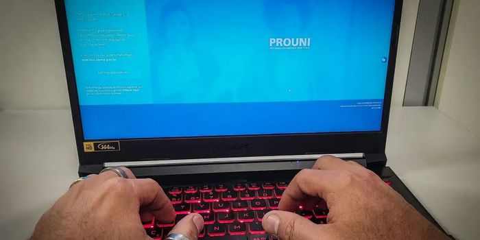 Candidatos do Prouni que não foram selecionados podem manifestar interesse na lista de espera até 27 de agosto. Veja como participar.