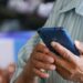 Especialistas alertam para riscos de influência digital e ações cibernéticas nas eleições brasileiras de 2026 em meio às tensões com os EUA.