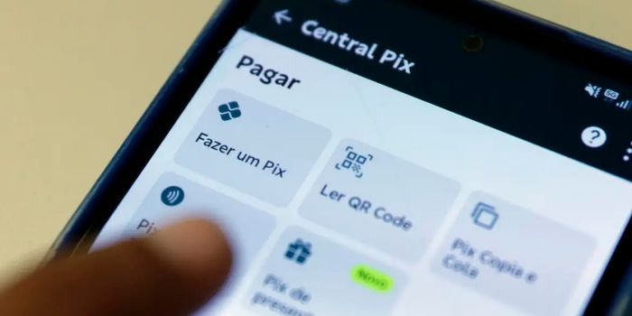 Pix apresenta instabilidade neste domingo (23), afetando bancos e pagamentos em todo o Brasil. Reclamações chegaram a mais de 13 mil.