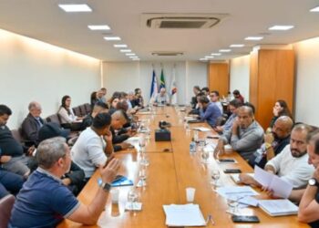 Prefeitura de Vitória se reúne com lideranças da Regional 7 e encaminha demandas de moradores sobre segurança, trânsito e infraestrutura.