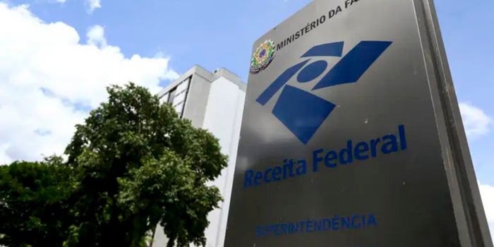 Arrecadação federal alcança R$ 289,3 bilhões em julho de 2026, recorde para o mês, com crescimento real de 8,97% em um ano.