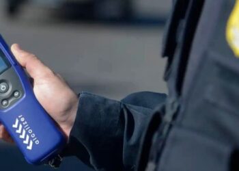 Contran atualiza regras da Lei Seca com novos critérios para triagem, retestes, equipamentos e registro de infrações em fiscalizações de trânsito.