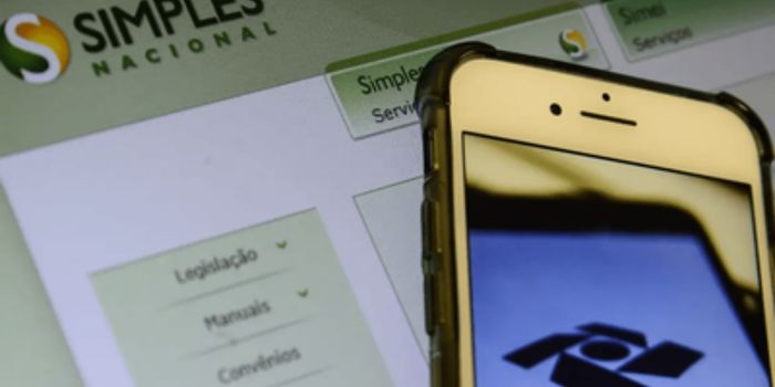 Adesão ao Simples Nacional para 2027 terá novo calendário. Empresas deverão antecipar a opção e observar regras para IBS e CBS.