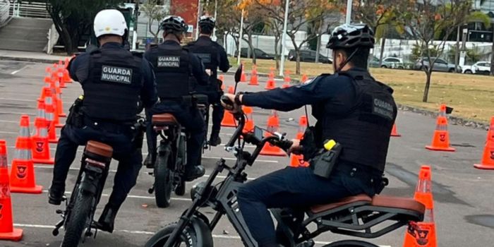 Guarda de Vitória inicia projeto com bicicletas elétricas para reforçar o patrulhamento nas orlas e ampliar a segurança de proximidade.