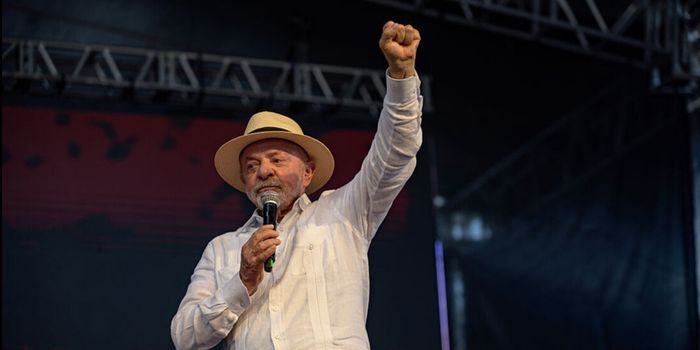 Lula reforça discurso de reeleição em São Bernardo, resgata trajetória política e defende emprego, segurança e soberania nacional.