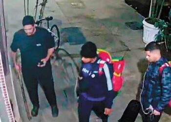 Mãe de Davi Santos Machado disse que pediu ao filho para se entregar à polícia após ele ser acusado de participar da morte de um ciclista no Rio.