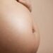 Novas diretrizes mudam o tratamento da tireoide na gravidez e não recomendam hormônio para gestantes com anti-TPO positivo e função normal.