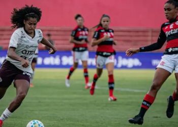 Flamengo vence a Ferroviária por 1 a 0 no jogo de ida das quartas do Brasileirão Feminino e leva vantagem para a partida de volta.