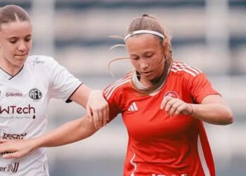 Ferroviária vence o Internacional por 2 a 1 e conquista o título do Brasileirão Feminino Sub-17 de 2026, em Porto Alegre.