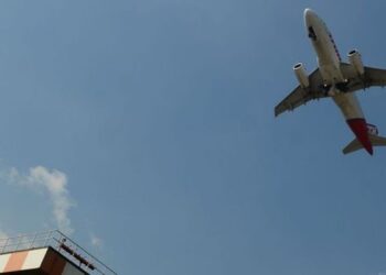 Aviação brasileira transportou 11,9 milhões de passageiros em julho. Voos internacionais cresceram 4,2% e cargas tiveram alta nos dois mercados.