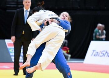 Judô brasileiro conquista três bronzes no Grand Slam de Lausanne, com Clarice Ribeiro, Michel Augusto e Rafaela Rodrigues no pódio.