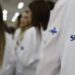 Ministério da Saúde prorroga atuação de 676 médicos especialistas até fevereiro de 2027. Novo edital do programa está previsto para dezembro.